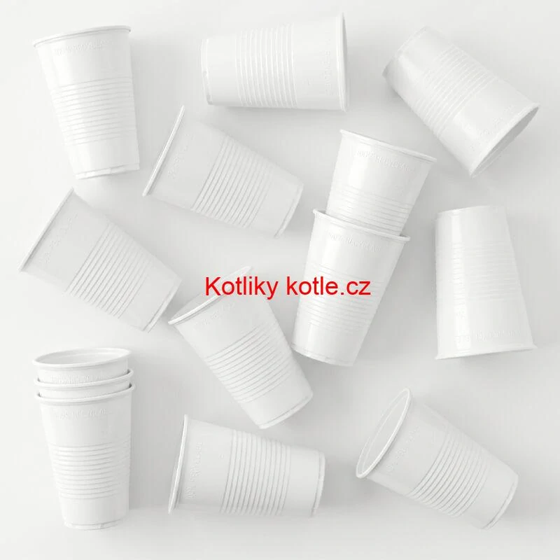 Jednorázový plastový bílý kelímek na studený nápoj 300 ml 12 ks