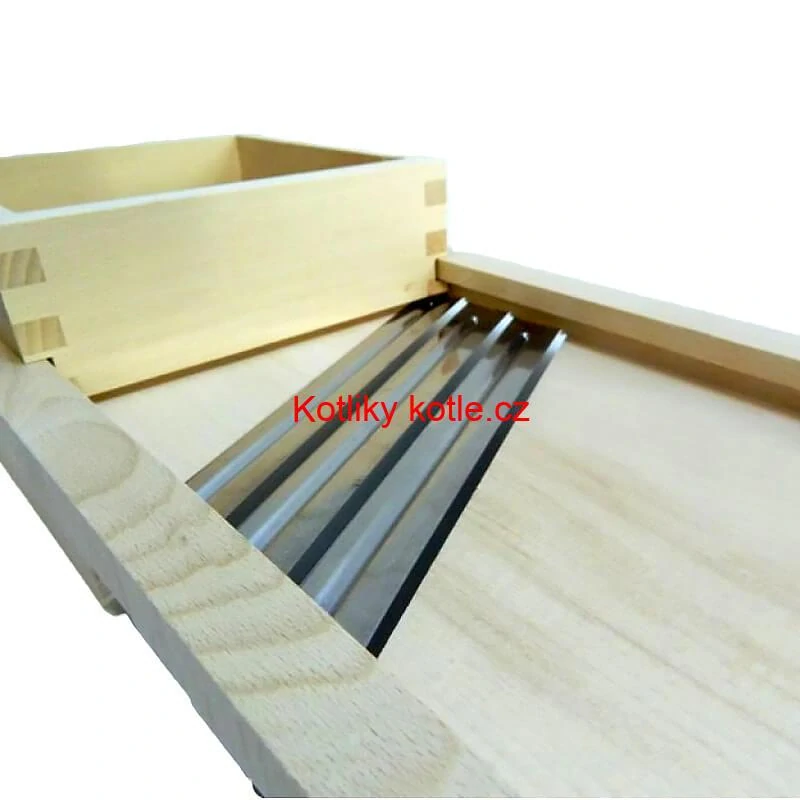 Ruční dřevěný kráječ zelí 3 nože 56 x 19 cm (malý)