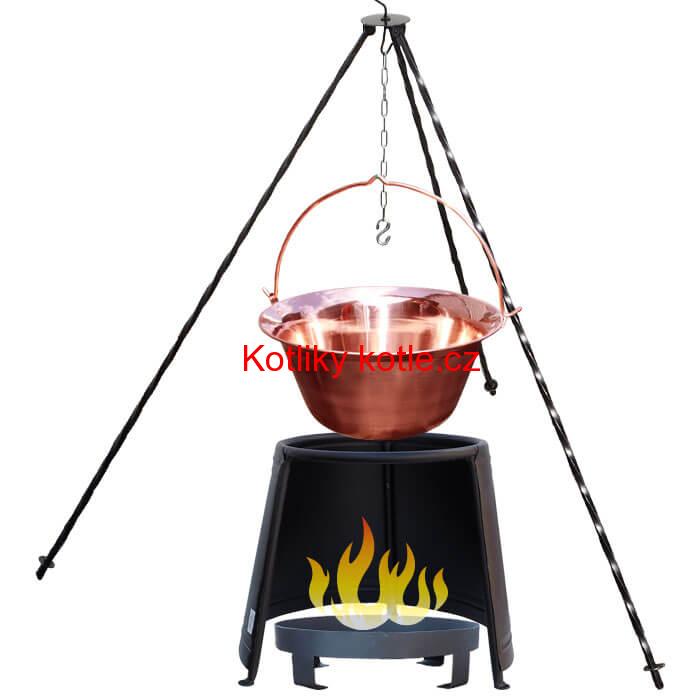 Měděný kotlík 14 L (1,2 mm) + chránič plamene 37 cm + ohniště 36 cm + trojnožka 1,2 m